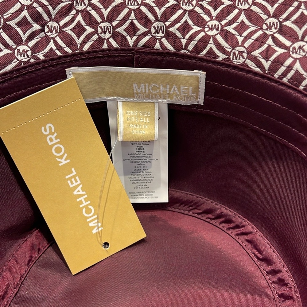 Michael Kors Women’s MK Logo Jacquard Bucket Hat
OXBLOOD
NWT - Picture 4 of 16